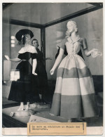 FRANCE - Photo De Presse Keystone - La Mode En Miniature Au Palais Des Beaux Arts - Europe