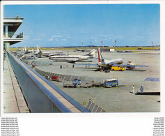 Carte ( Format 15 X 10,5 Cm ) AEROPORT DE PARIS ORLY Air De Stationnement Avion 2cv Citroëne Combi Volkswagen Lufthansa - Flugwesen