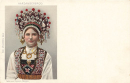 FOLKLORE - Costumes - Hardangerbrud - Carte Postale - Trachten