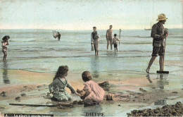 Dieppe * Souvenir De La Ville ! * Enfants Hommes Baigneurs Maillot De Bain Bains De Mer Plage Jeux - Dieppe