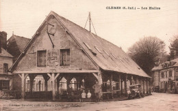 FRANCE - Clères - Les Halles - Carte Postale Ancienne - Clères