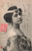 MODE - Femme Avec Un Ornement De Tête - Croissant De Lune - épaules Dénudées - Kimono ? - Carte Postale Ancienne - Mode