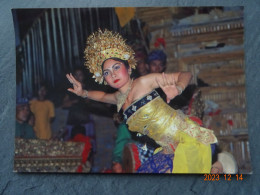 INDONESIA   BALINESE DANCES - Indonésie