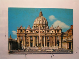 Roma (Rome) - Basilica Di San Pietro - Timbres Poste Vaticane - San Pietro