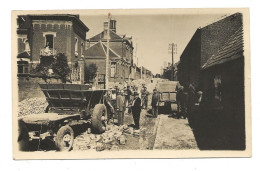 Nesle ( 80 ) Photographie Roger Chaix - Chantier Routier  Sur Une Rue - Nesle