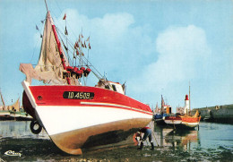 La Cotinière , Ile D'oléron * Le Port * Bateau De Pêche - Ile D'Oléron