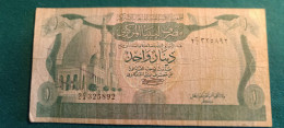 LIBIA 1 DINAR 1981 - Libia
