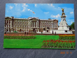 BUCKINGHAM  PALACE - Buckingham Palace