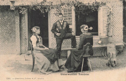 FOLKLORE - Costumes Traditionnels D'Unterwald - Carte Postale Ancienne - Trachten
