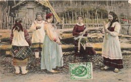 FOLKLORE - Costumes - Types De Gouv De Kalouga - Tenues Traditionnelles - Paysannes - Colorisé - Carte Postale Ancienne - Kostums