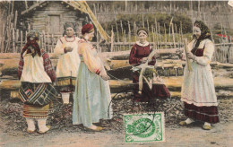 FOLKLORE - Costumes - Types De Gouv De Kalouga - Tenues Traditionnelles - Paysannes - Colorisé - Carte Postale Ancienne - Costumi