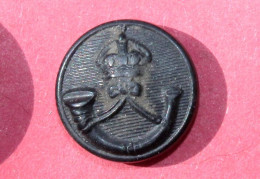 BOUTON UNIFORME MILITAIRE INFANTERIE ANGLAIS WWII, KING'S ROYAL RIFLE CORPS 17mm / BUTTON ENGLAND MILITARIA (2203.378) - Buttons