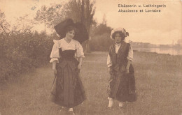 FOLKLORE - Costumes - Alsacien Et  Lorraine - Carte Postale Ancienne - Costumes