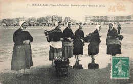 FRANCE - Berck - Plage - Types De Pêcheuses - Retour Du Débarquement Du Poisson - Carte Postale Ancienne - Berck