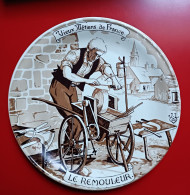 Assiette Décorative, Le Remouleur. Collection "les Vieux Métiers De France", - Autres & Non Classés