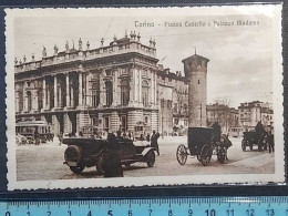 TORINO 1926 " PIAZZA  CASTELLO PALAZZO MADAMA " CARTOLINA  ANIMATISSIMA  E VIAGGIATA . EDIZIONI  ALBERTO  GIANI  TORINO. - Palazzo Madama