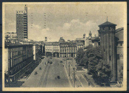 Turin 1941 Carte Postale 80% Utilisé Avec Le Timbre, D'animation, Château - Places & Squares