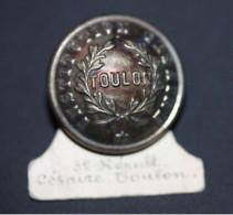 Rare Bouton D'uniforme D'école "Institution Césaire à Toulon" 3ème République - Boutons