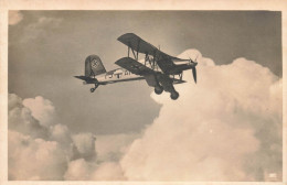 Aviation * Carte Photo * Fieseler Mehrzweckeflugzeug Fi 167 * Avion Boche Allemand * Croix Gammée Guerre War Militaria - Andere & Zonder Classificatie