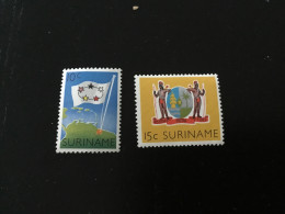 Suriname Y&T 334/5 ** / MNH - Suriname