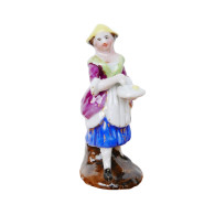 Feve Ancienne Allemande 50 Mm Sujet Saxe Figurine Personnage Femme Biscuit Emaillé Miniature - Antiguos