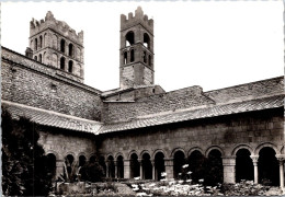 17-12-2023 (2 W 23) FRANCE - Cloître De Elne (b/w) - Kirchen U. Kathedralen
