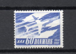 DANEMARK   N° 396   NEUF SANS CHARNIERE  COTE  1.25€    AVION - Unused Stamps