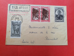 Madagascar - Enveloppe De Tananarive Pour La France Par Avion En 1945 - D 18 - Lettres & Documents