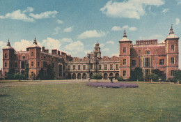 Hatfield House -THe South Front The View Of The South Front Clearly Shows The Stirrings Renaissance English Architecture - Hertfordshire