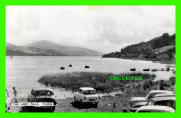 BALA, NORTH WALES - THE LAKE - PEOPLES & OLD CARS - E.T.W. DENNIS & SONS LTD - REAL PHOTOGRAPH - - Merionethshire