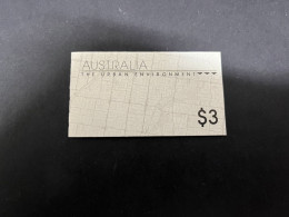 18-12-2023 (2 W 29) Australia Stamp Booklet (with Set Of 7 Mint Stamps) Australian Urban $ 3,00 Booklet - Postzegelboekjes