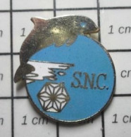 419 Pin's Pins / Beau Et Rare / SPORTS / CLUB NATATION SNC STADE NAUTIQUE CAENNAIS DAUPHIN - Nuoto