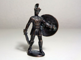 KINDER, 1977 - Greeks > HOPLITE (1) (40 Mm, Bronze) * Rif. KNR-0003 - Figurines En Métal