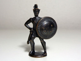 KINDER, 1977 - Greeks > HOPLITE (3) (40 Mm, Bronze) * Rif. KNR-0005 - Figurillas En Metal