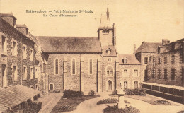 FRANCE - Châteaugiron - Petit Séminaire Sainte Croix - La Cour D'Honneur - Carte Postale Ancienne - Châteaugiron