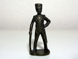 [KNR_0008] KINDER, 1978 - German Soldiers > CAPTAIN (40 Mm, Brass) - Metal Figurines