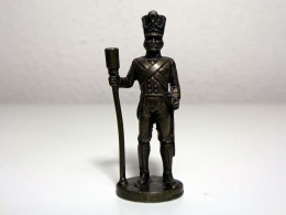 [KNR_0013] KINDER, 1978 - German Soldiers > CANNONEER (40 Mm, Brass) - Figurillas En Metal