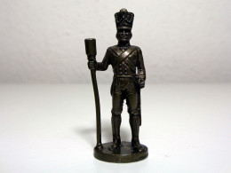 [KNR_0013] KINDER, 1978 - German Soldiers > CANNONEER (40 Mm, Brass) - Figurine In Metallo