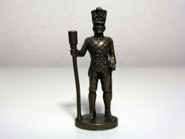 [KNR_0014] KINDER, 1978 - German Soldiers > CANNONEER (40 Mm, Brass) - Figurines En Métal