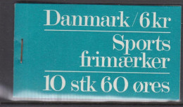 1972. DANMARK. Sports Frimærker. Special Booklet S 8. With (POSTTAKSTER Pr. 1 Juli 1972)  - JF539270 - Booklets