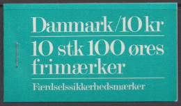 1974. DANMARK. Færdselssikkerhedsmærker. Special Booklet S 20.  - JF539278 - Carnets