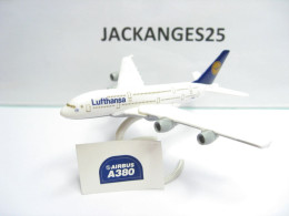 KINDER MPG DE 167 A AVION AIRBUS A380 LUFTHANSA 2010 2011  + BPZ - Montabili