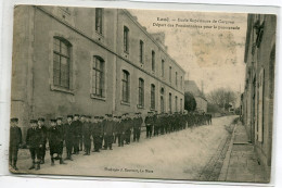 72 LOUE Ecole Supérieur De Garcons Départ Des Pensionnaires Pour La Promenade - 1917 écrite - - Bouverte D08 2021 - Loue