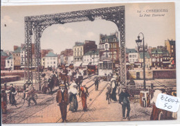 CHERBOURG- LE PONT TOURNANT- UN BEAU TRAMWAY- CARTE COLORISEE - Cherbourg