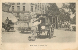 PARIS PARIS VECU  Dans La Rue - Lotes Y Colecciones