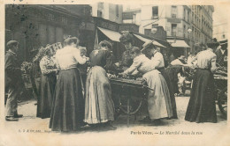 PARIS PARIS VECU  Le Marche Dans La Rue - Loten, Series, Verzamelingen