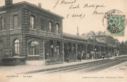 Aulnoye * 1904 * La Gare * Ligne Chemin De Fer Du Nord * Villageois - Aulnoye