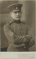 WK I CDV Soldat Mit Kaiserabzeichen Der Infanterie 1913 Fotograf Seifert, Freiberg - Altri & Non Classificati