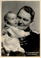 Göring Generalfeldmarschall Mit Tochter Foto-AK I-II (kl. Eckbug) - Guerra 1939-45