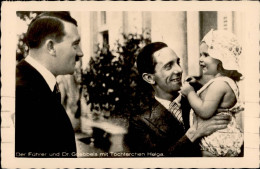 WK II Der Führer Und Dr. Goebbels Mit Tochter Helga 1938 I-II - War 1939-45